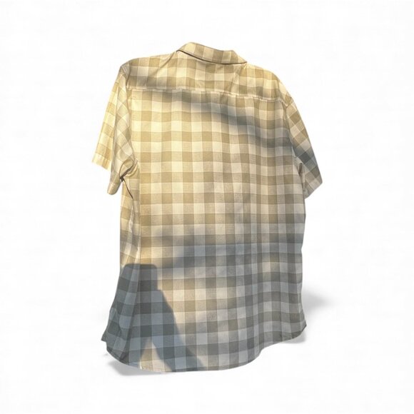 Marmot Mountain Works Olive Green and Light Green Short Sleeve Button Down Shirt - Picture 4 of 7